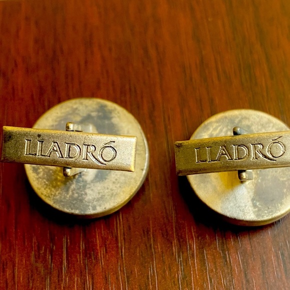 Lladro Handcrafted Porcelain in Silver Vintage Cuff Links - Picture 3 of 5